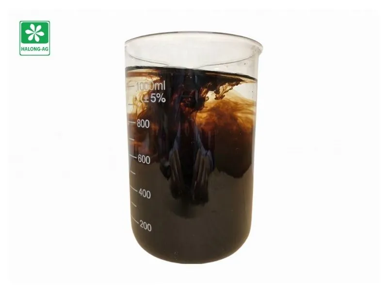 Humic thật tan nhanh trong nước và sau đó sẽ có màu nâu đậm 